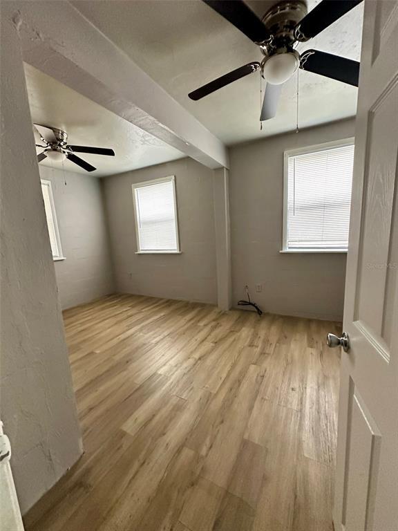 Building Photo - 649 NE Waldo Rd