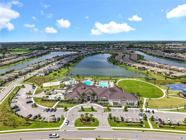 Building Photo - 14119 Pine Lodge Ln