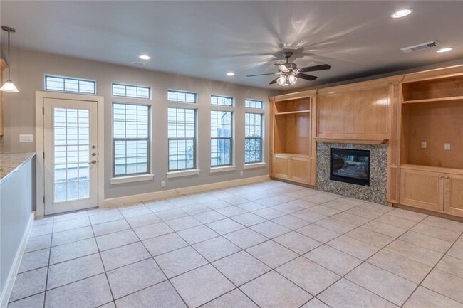 Building Photo - 306 E 34th St