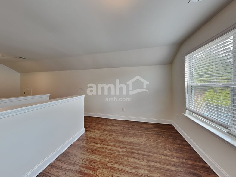 Building Photo - 2452 Napa Valley Dr