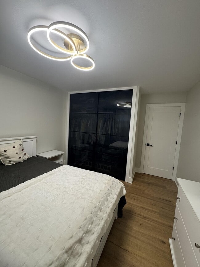 Building Photo - 7840 W North Ave