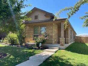 Building Photo - 1413 Blake St