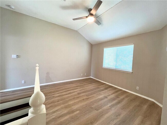 Building Photo - 8603 Bobcat Dr