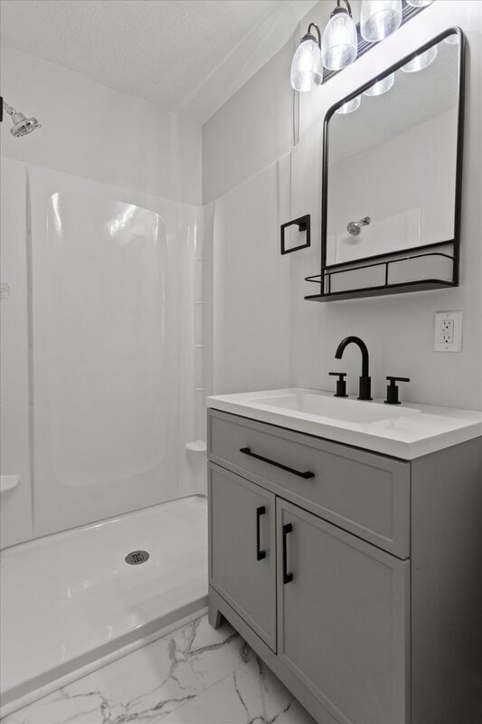 Building Photo - 507 Clift Dr