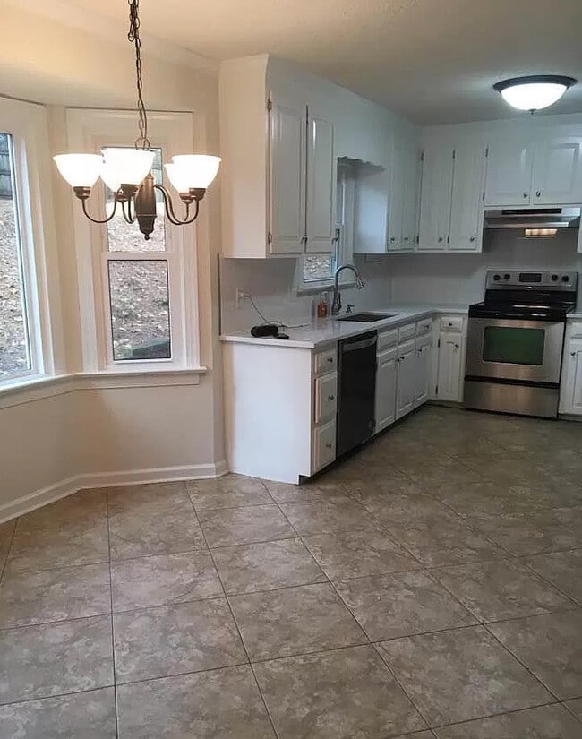 Building Photo - 112 Aborfield Ct