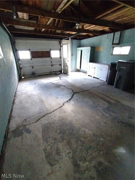 Building Photo - 201 N Belle Vista Ave
