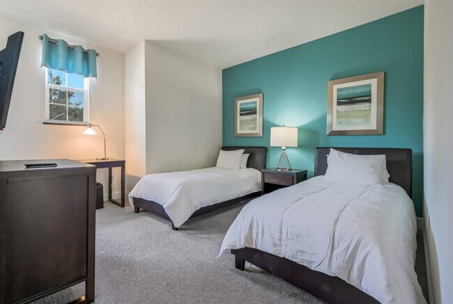 Building Photo - 1651 Retreat Cir