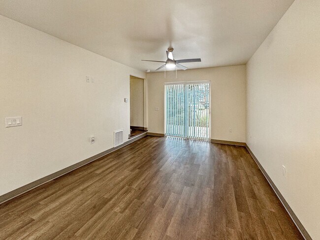 Building Photo - 515 Allegheny St