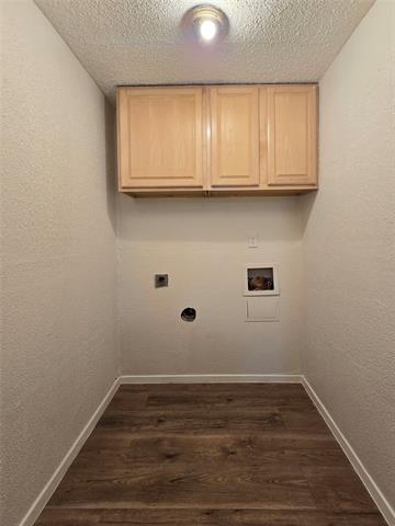 Building Photo - 648 Penguin Dr