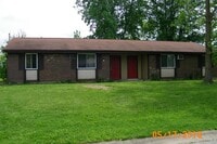 Building Photo - 622 Miami Dr