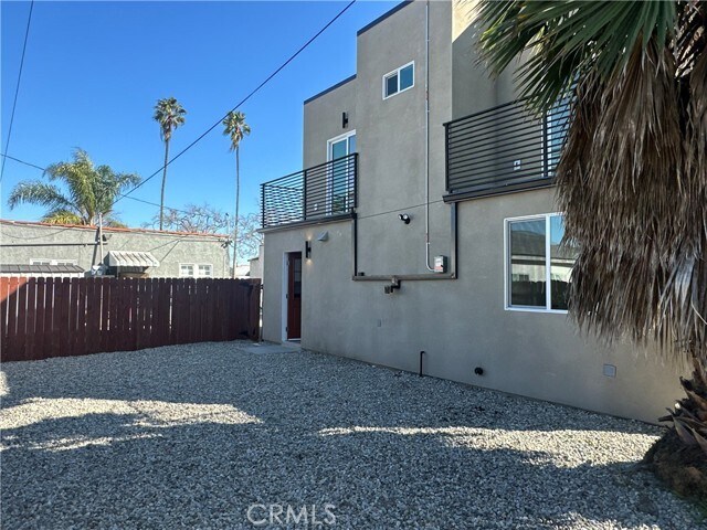 Building Photo - 8727 Dalton Ave