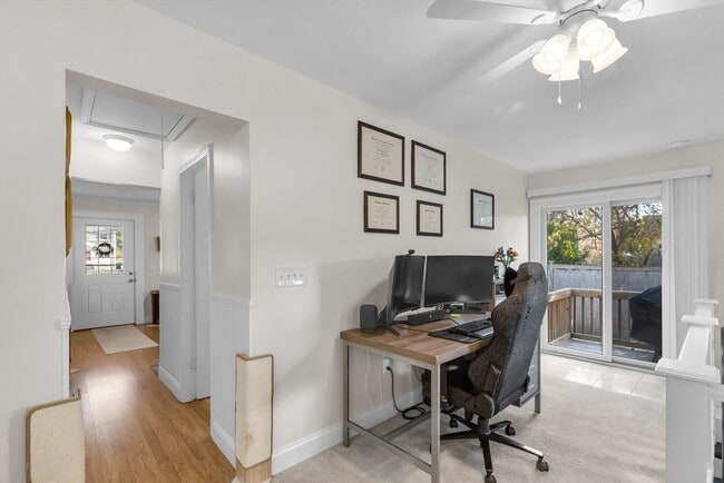 Building Photo - 36 Kulig St