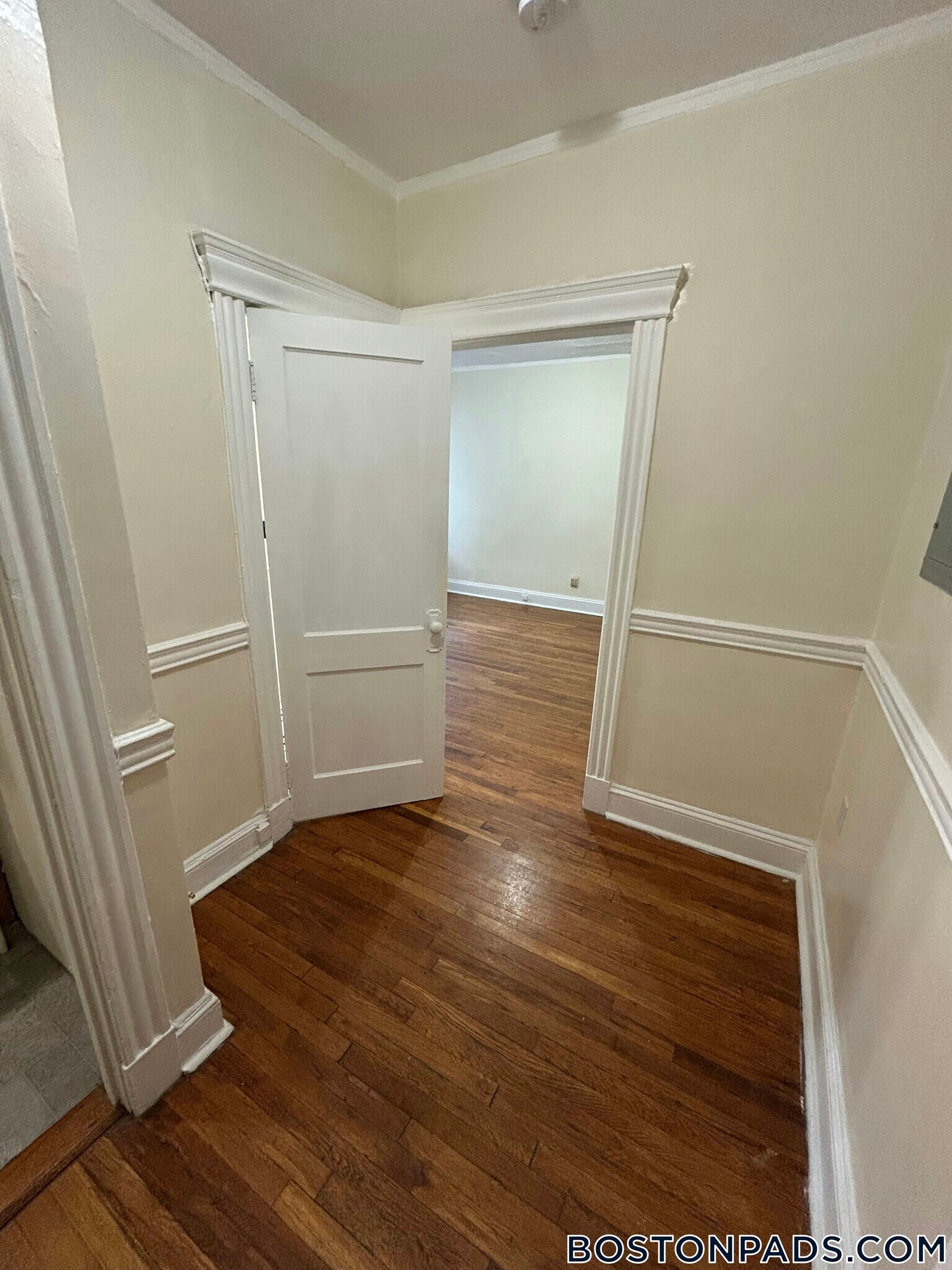 Building Photo - 360 Riverway