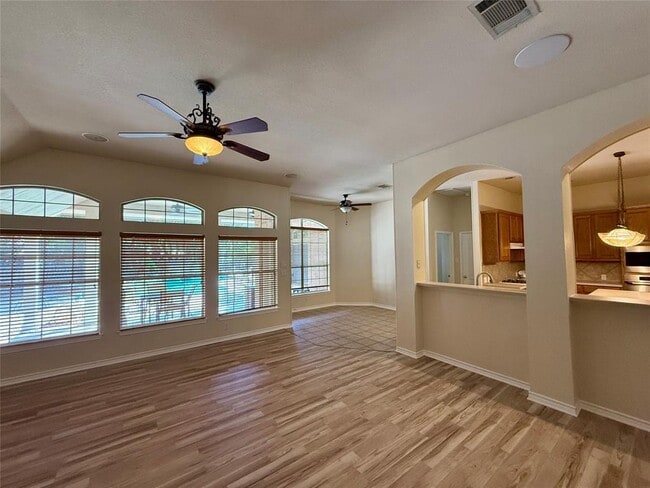 Building Photo - 1424 Redden Cove