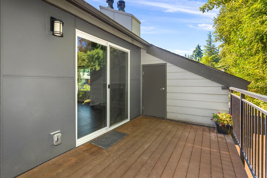 Building Photo - 10834 NE 148th Ln