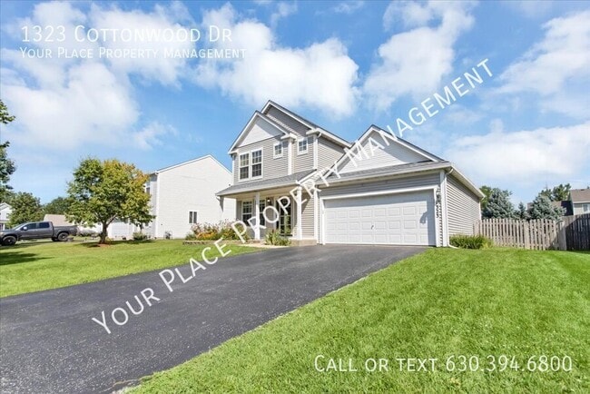 Building Photo - 1323 Cottonwood Dr