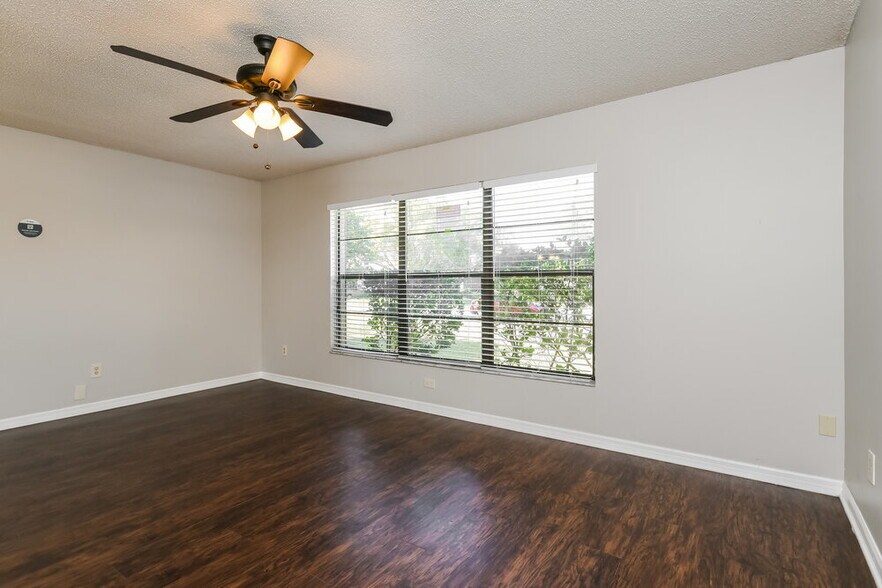 Building Photo - 9124 Palos Verde Dr