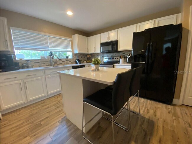 Building Photo - 2923 Puerta Del Sol Blvd