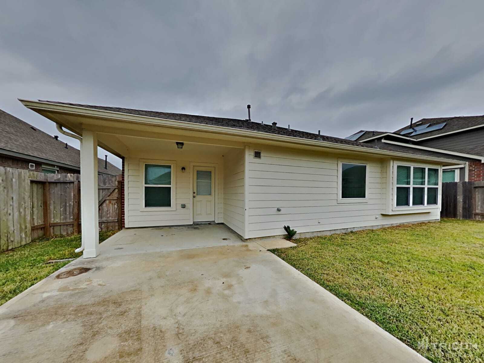 Building Photo - 13702 Sun Bear Ct