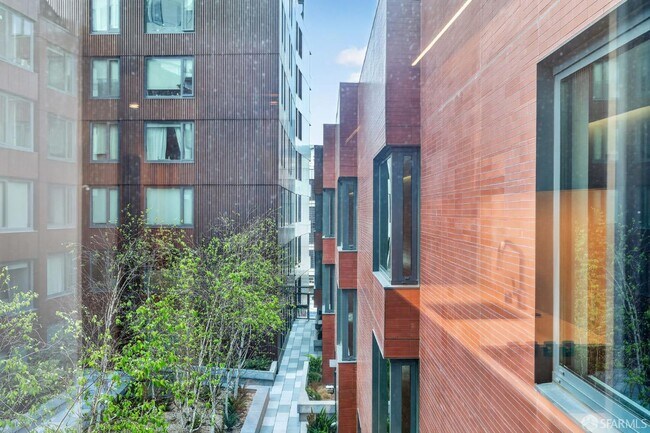 Building Photo - 280 Spear St