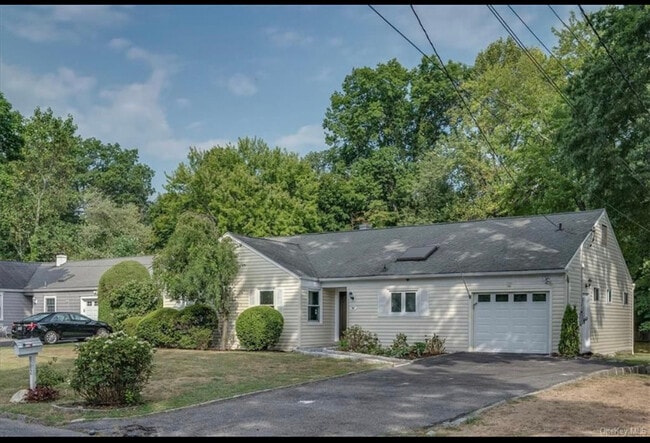 Building Photo - 82 Hanson Ln