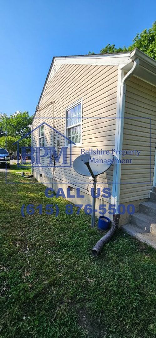 Building Photo - Charming 2-Bedroom Home for Rent in West N...