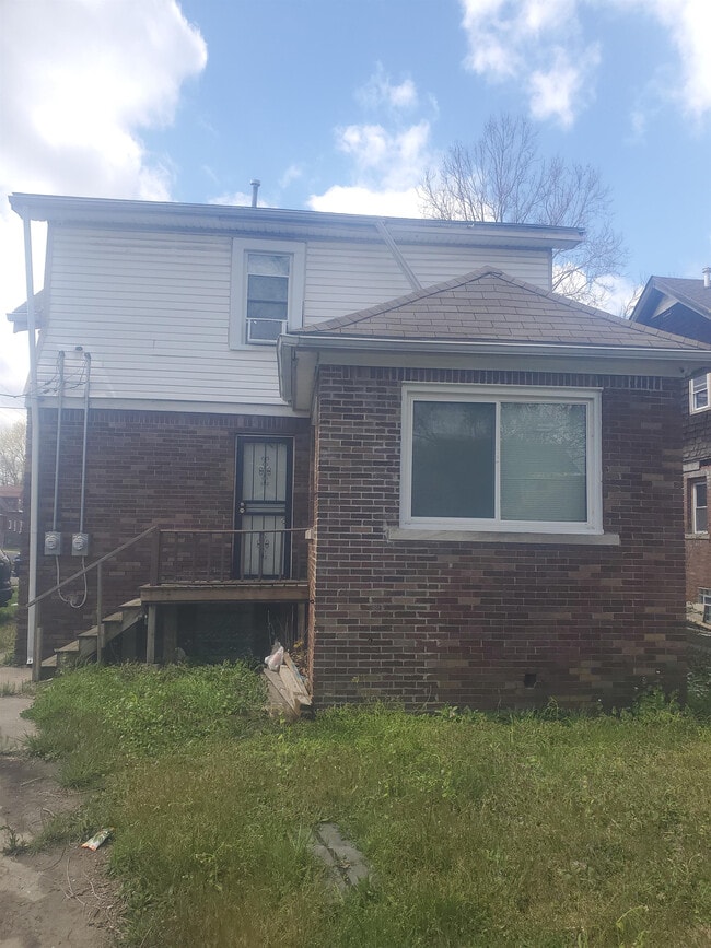 Building Photo - 15804 Indiana St