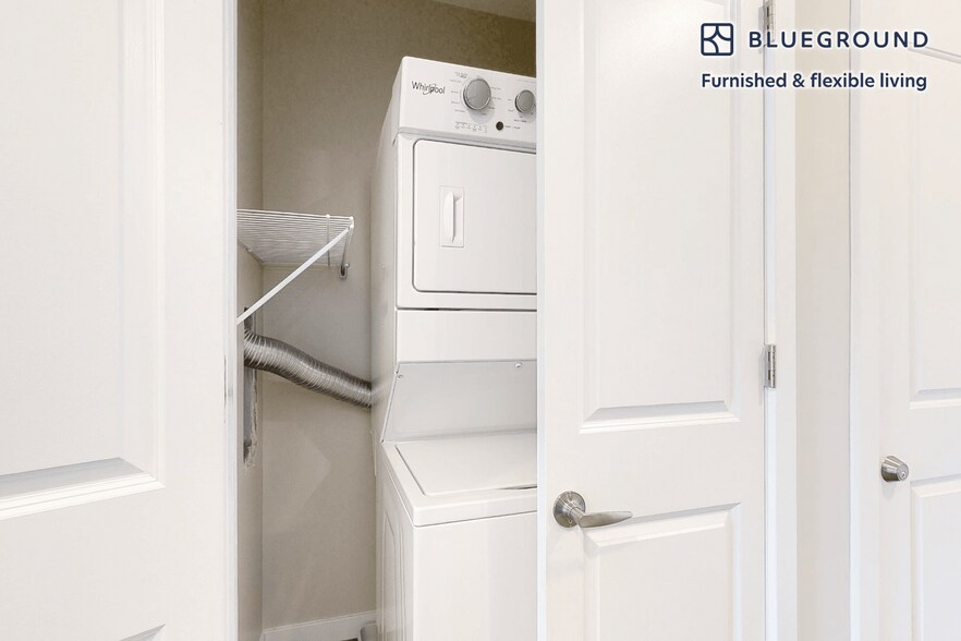 Building Photo - 79 Alexander St