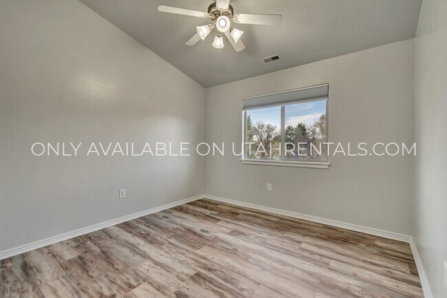 Building Photo - 279 Ailee Lane