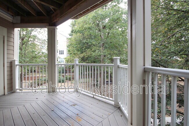 Building Photo - 12913 Alton Square