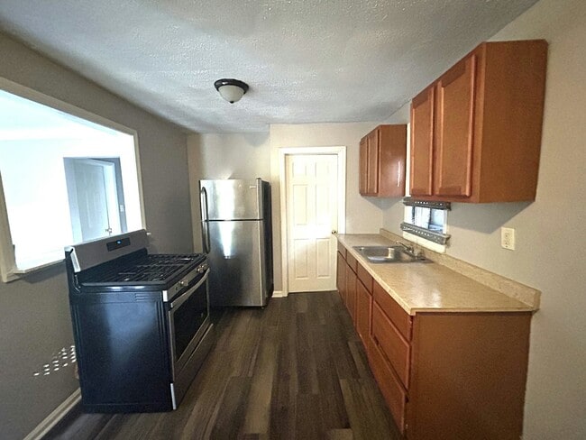 Building Photo - 16544 St Marys St