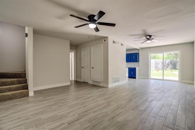 Building Photo - 626 W Arawe Cir