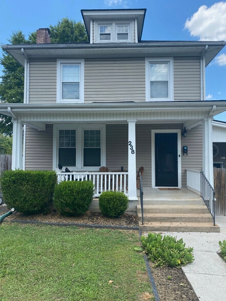 Primary Photo - 238 Cleveland Ave
