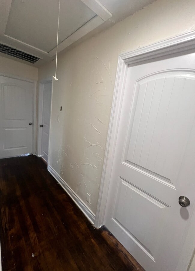 Building Photo - 2146 Minnesota St