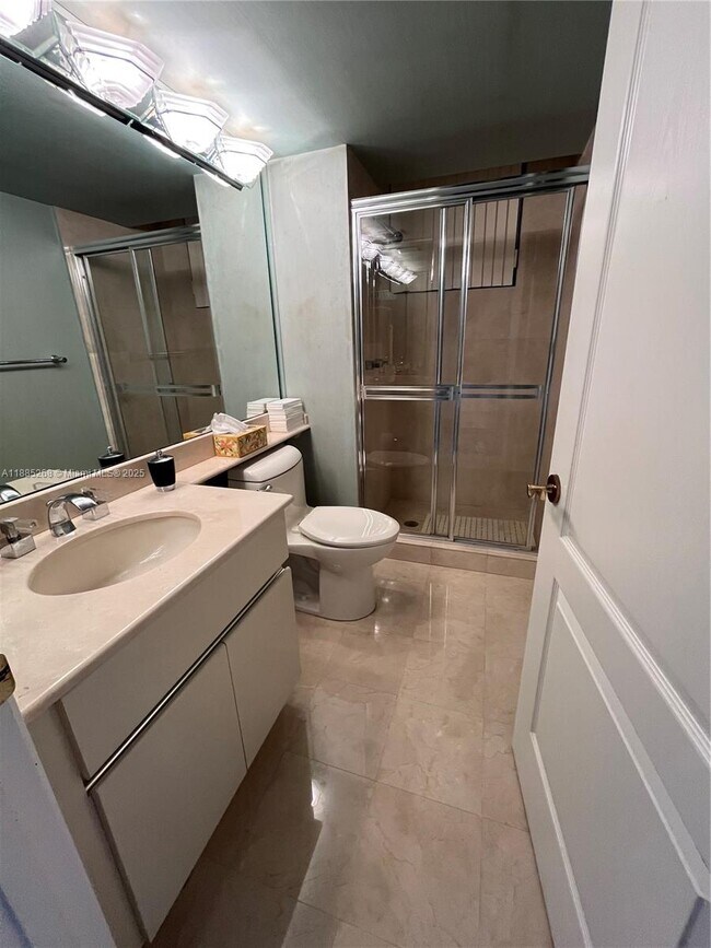 Building Photo - 5757 Collins Ave