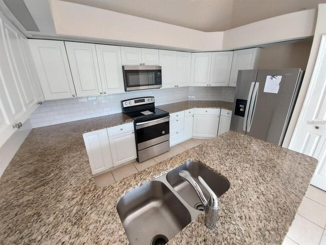 Building Photo - 1401 Sugar Cane Dr