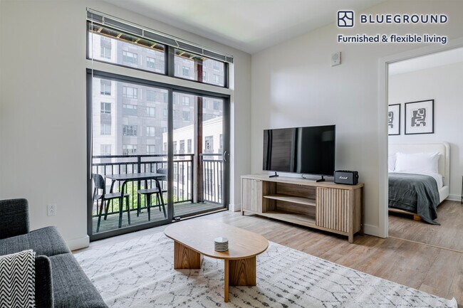 Building Photo - 449 Canal St