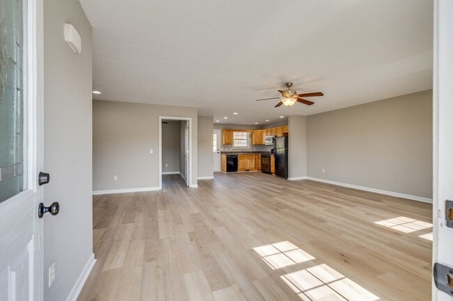 Building Photo - 14251 Lariat Lp