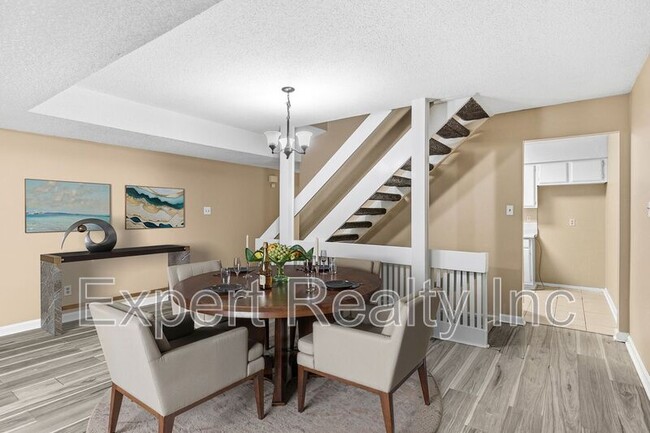 Building Photo - 510 Running Brook Rd