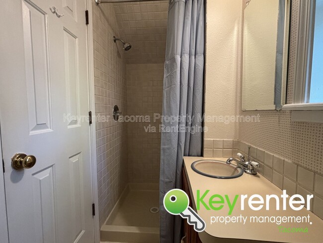 Building Photo - 1051 Paiute Trl