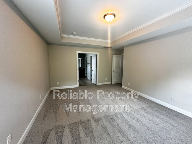 Building Photo - 282 Flowers Crest Way