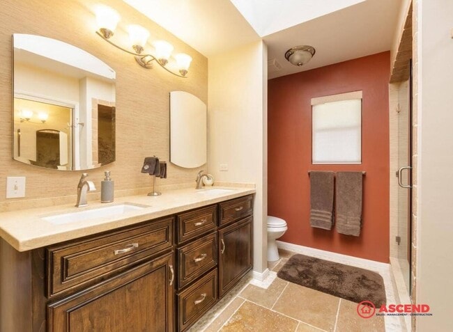 Building Photo - Phenomenal Home On The West Side of Town – Near Bakersfield Marketplace