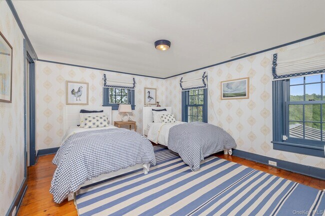 Building Photo - 74 Melville Rd