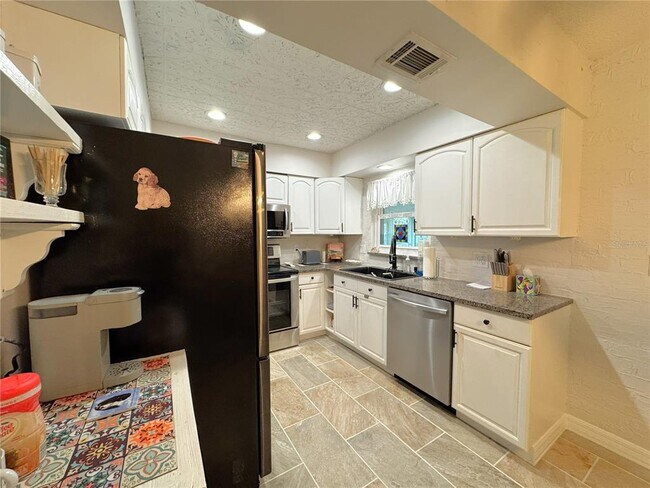 Building Photo - 205 S Ebb Way
