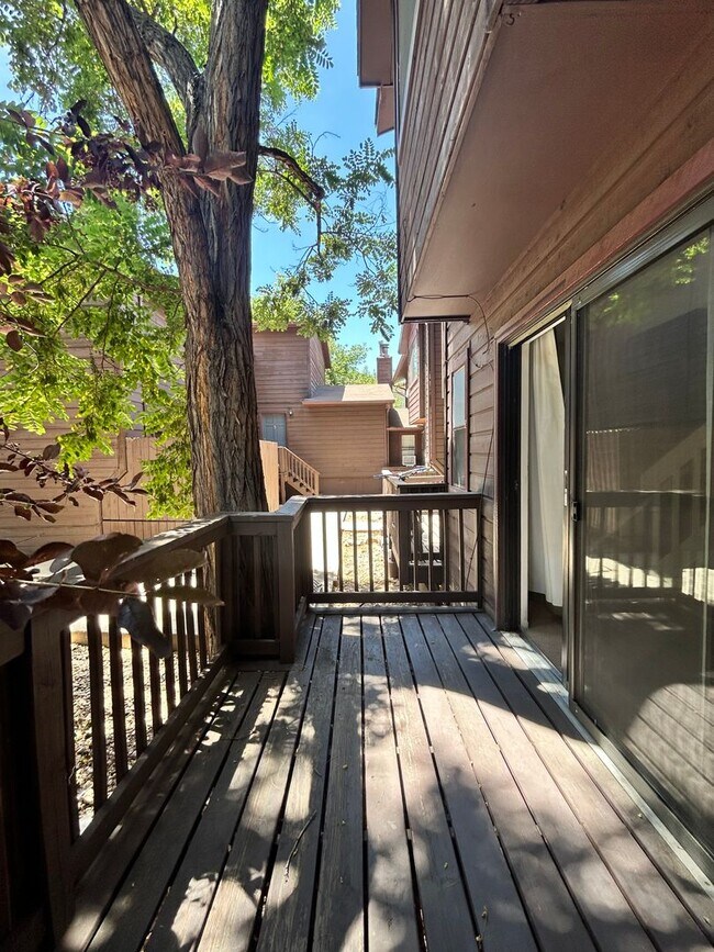 Building Photo - Hidden Gem in Downtown Boulder! 3 Bed 2 Bath Condo Available