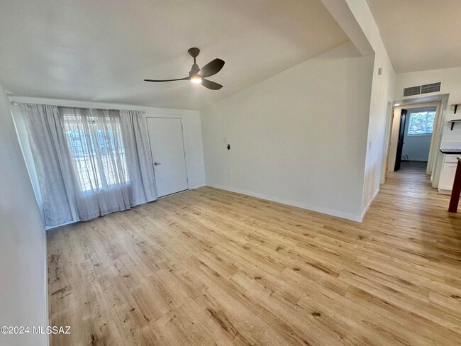 Building Photo - 227 S Ave B