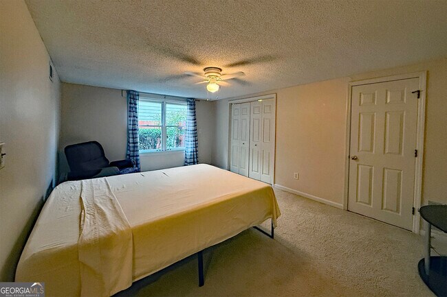 Building Photo - 3550 River Trace Dr