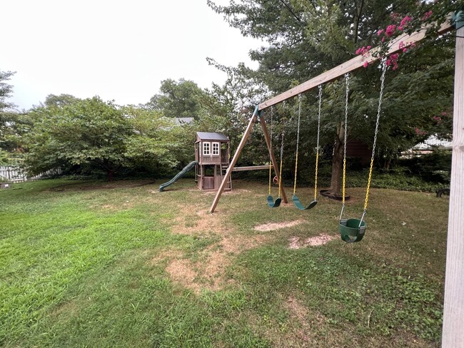 Play area - 3221 Douglasdale Rd