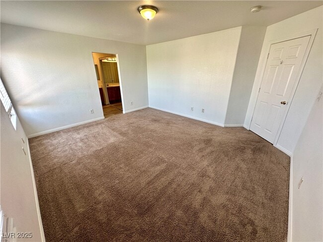 Building Photo - 3012 Jacaranda Dr