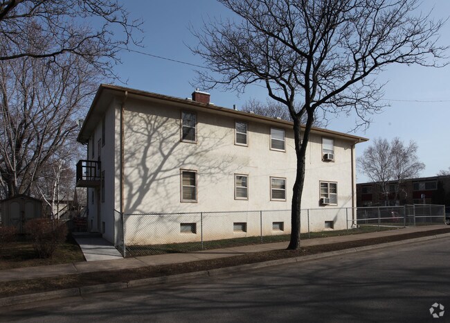 Building Photo - 3601 Fremont Ave
